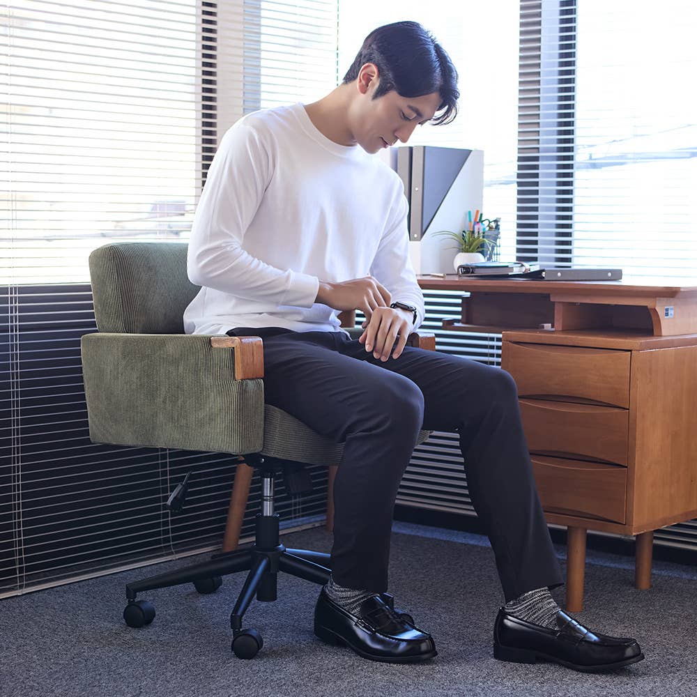 裏起毛 マットレーヨン 前とじ ベルトループ付き テーパードパンツ BD111K E6