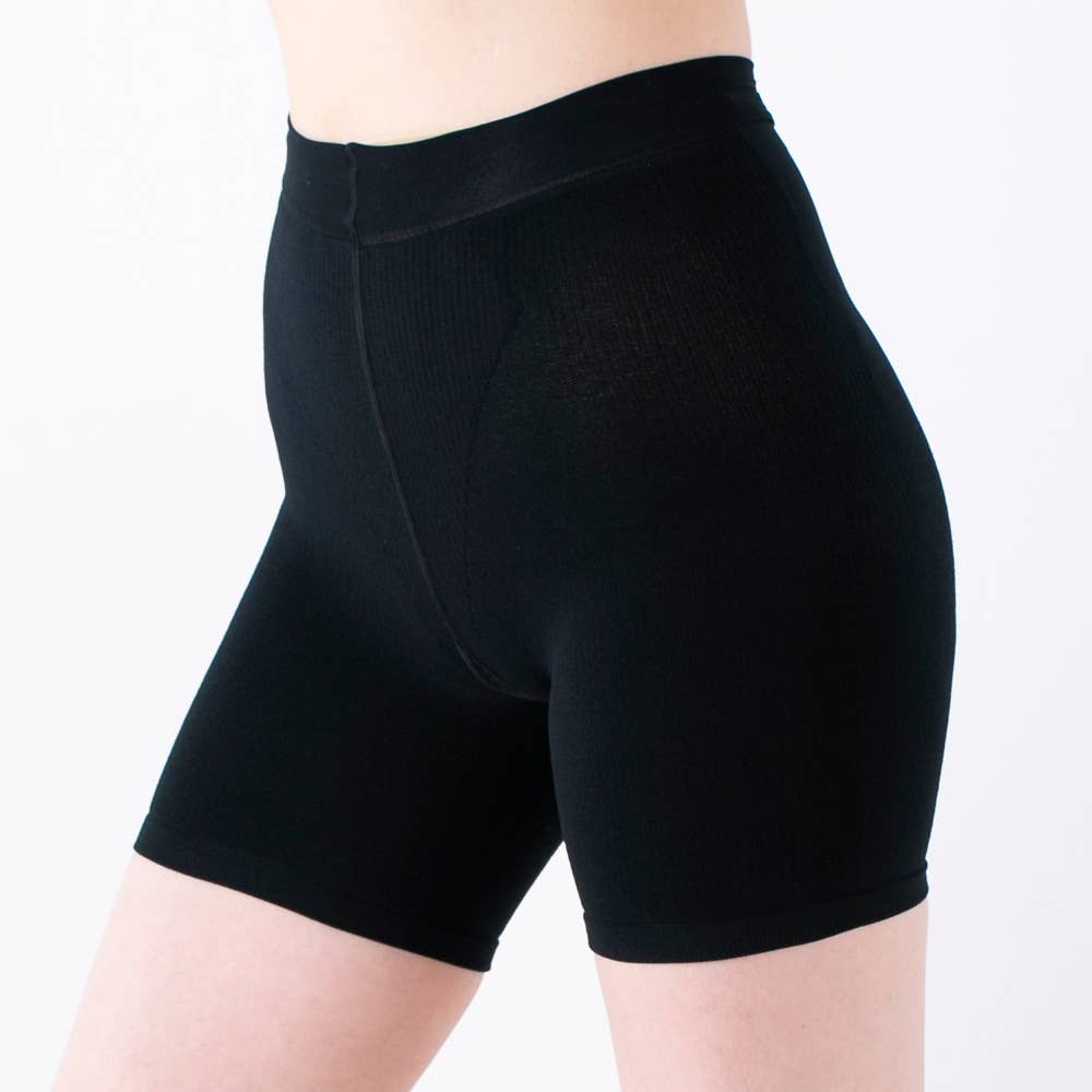 【暖かパイル】ヒップアップ補整ボトム 3分丈 RZF130 ブラック