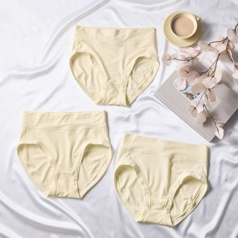 ネット限定お得福袋【シルク混レギュラーショーツ】同色3枚セット