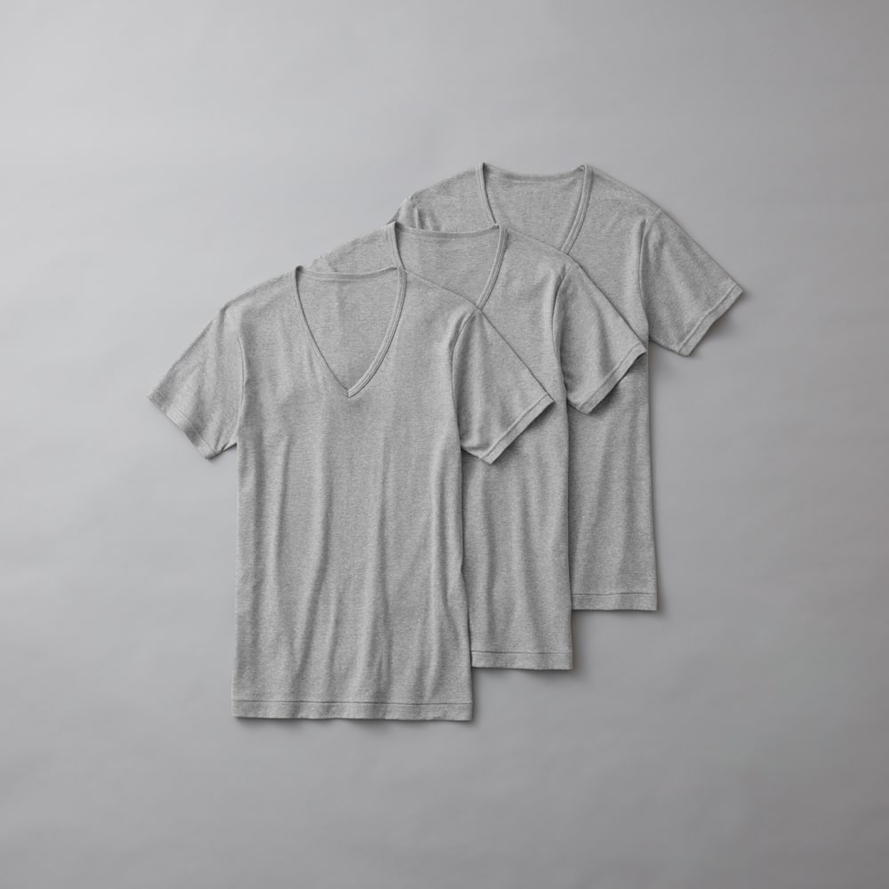 ESSENTIALS Vネック Tシャツ 三枚セット 楽天市場】グンゼ ネット限定 VネックTシャツ 3枚セット 綿100