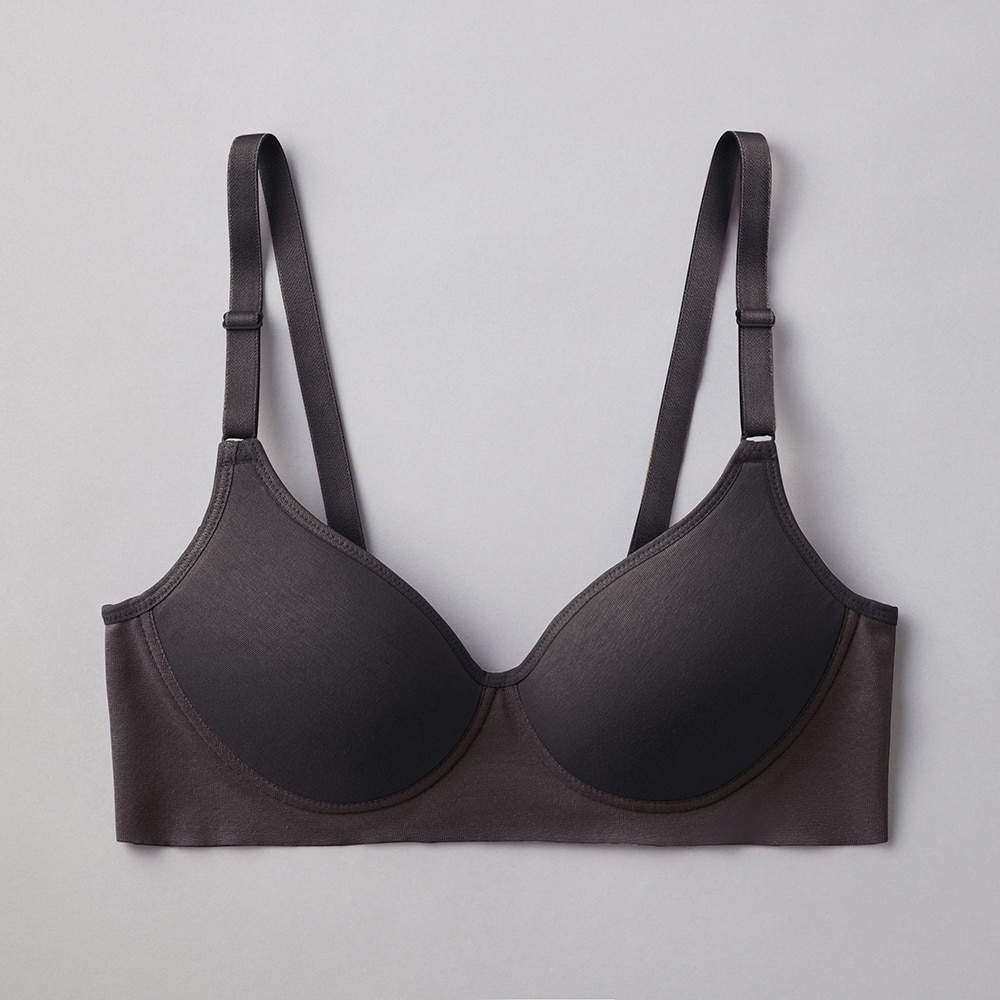 Fitte(肌側綿100%)】ノンワイヤーブラジャー KB4092N Fitte(肌側綿100%)】ノンワイヤーブラジャー KB4092N