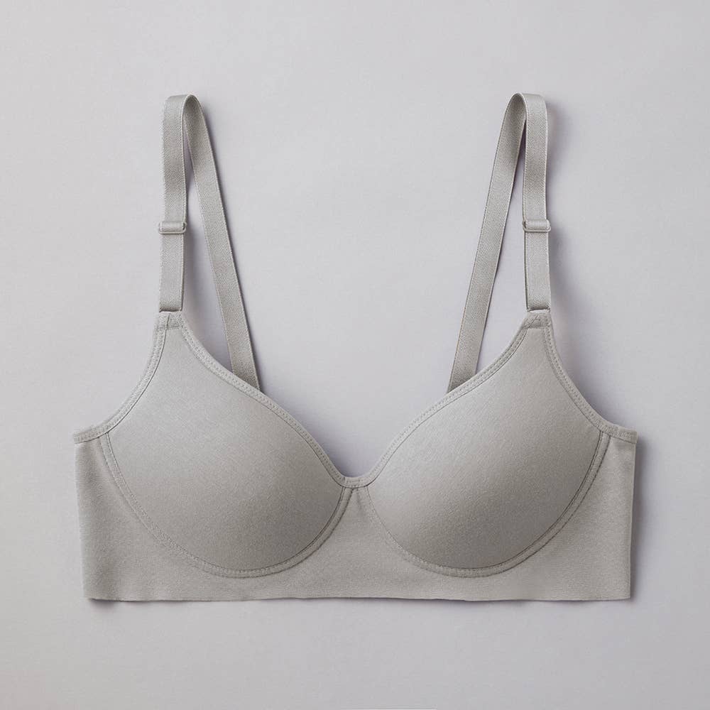 【Fitte（肌側綿100%）】ノンワイヤーブラジャー KB4092P トワイライトシルバー