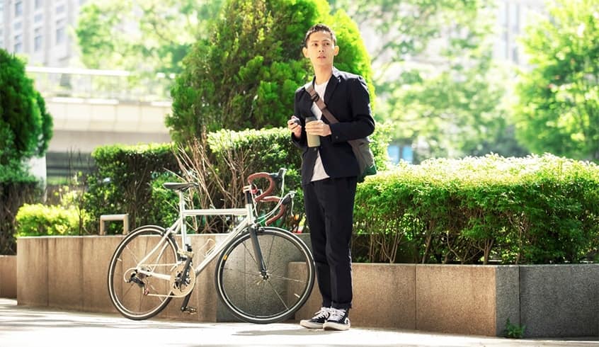【サイクリングを始めたい男子必見!】サイクリングする時の服装どうする?