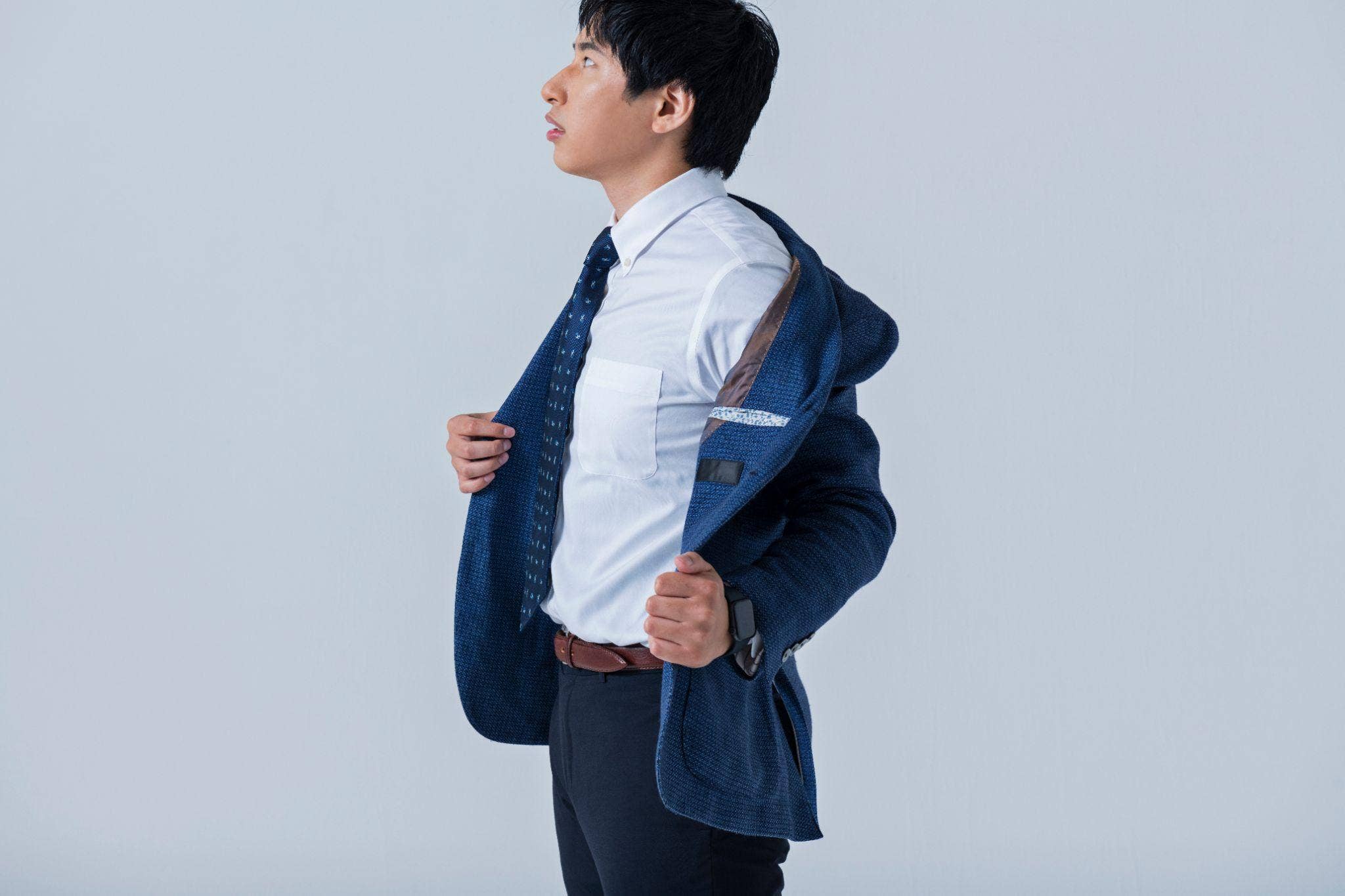 【メンズ】寒い時期にも汗悩みを抱えやすい人におすすめのアイテム