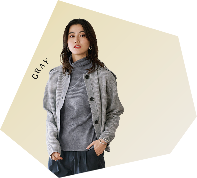 The gray and navy color scheme creates a clean and casual look. Keep your neck warm even on cold days.