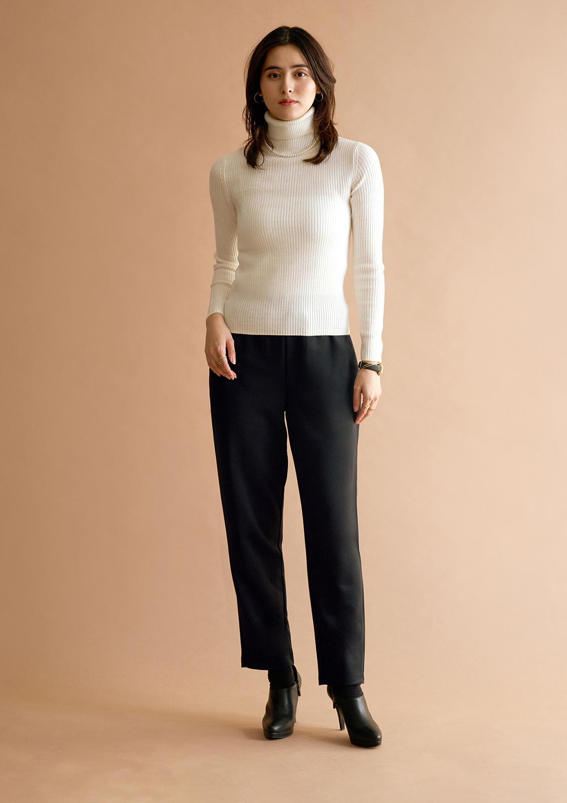 168cm M ブラック着用