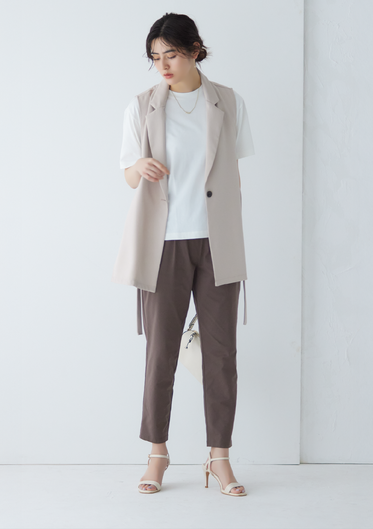 168cm L ダークブラウン着用